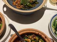 -八府香鸭·啫啫煲(华山路店)