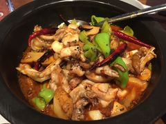 -云海肴·汽锅鸡·云南菜(天山百盛优客店)