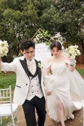 -太郎花子婚纱摄影艺术中心