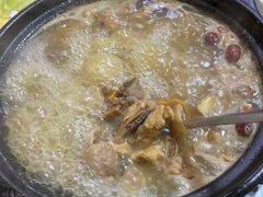 -阿鹏故事云南野生菌火锅(人民路店)