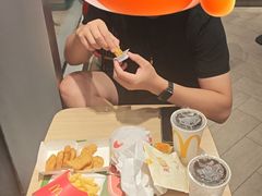 -麦当劳(乳山路店)