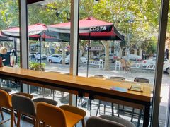 靠窗位-COSTA COFFEE(常熟路店)