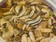 -野菌园·野生菌火锅首创第一家(关兴路总店)