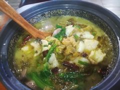 -周鱼小馆石锅酸菜鱼(活力汇店)