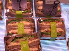 -巴黎贝甜(华堂新辰汇店)