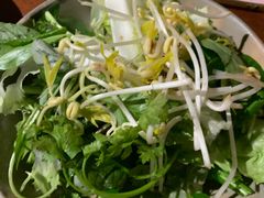 -Cuc Gach Quan Restaurant