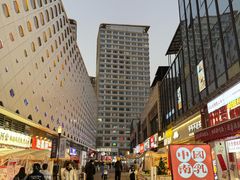 -宝龙城(杭州滨江店)