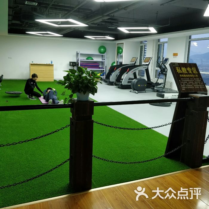 博康精英会游泳健身会所