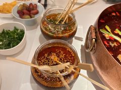 乐山冷串串-漾亚·雍雅合鲜(桐梓林店)