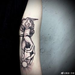 -黑旗纹身