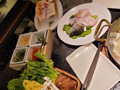 -得意咚瓜·顺德鱼生·冬瓜火锅(深圳首店)