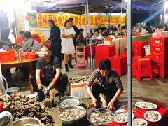 现开生蚝-花苑美食横琴生蚝火锅(拱北粤华路店)