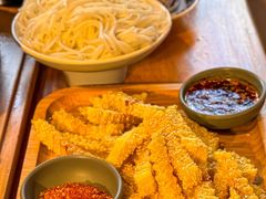 -勺子米线·云南传统小吃市集(四方街店)