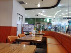 -油梨树 AVOCADO TREE(亮马桥店)