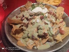 nachos-Pistolera Mexican Cantina女枪手墨西哥餐厅(碧云路店)