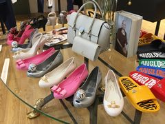 -Vivienne Westwood(上海来福士广场店)