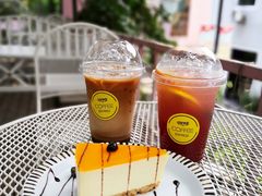 百香果奶酪慕斯-灯塔咖啡馆BOOK·Coffee Shop