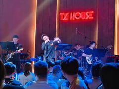 -TZ House音乐现场(来福士中心店)