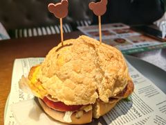-卡普里披萨·牛扒·下午茶