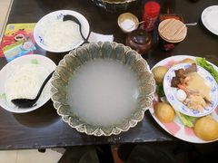 -刘老头云南过桥米线