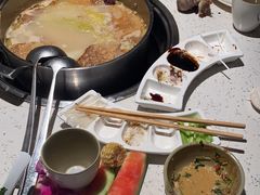 -三人行骨头王火锅(长寿店)