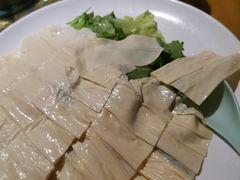-国庆鱼头鱼尾馆(盛世华庭店)