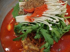 -喇喇排骨火锅·传统韩式脊骨汤(望京西园总店)