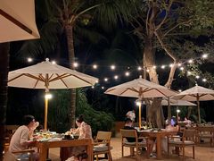 -三亚艾迪逊酒店·海滩烧烤 BARBACOA·现场乐队·浪漫晚餐·烧烤海鲜