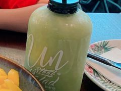 椰汁牛油果汁-新鲜誌·新派食集(万象天地店)