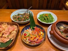 -老滇山寨•云南特色菜•地方菜•民族风情歌舞表演(金碧店)