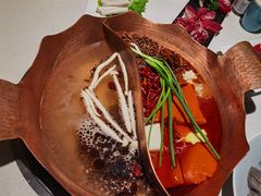 -墨居上隐·院子里火锅(峨眉店)