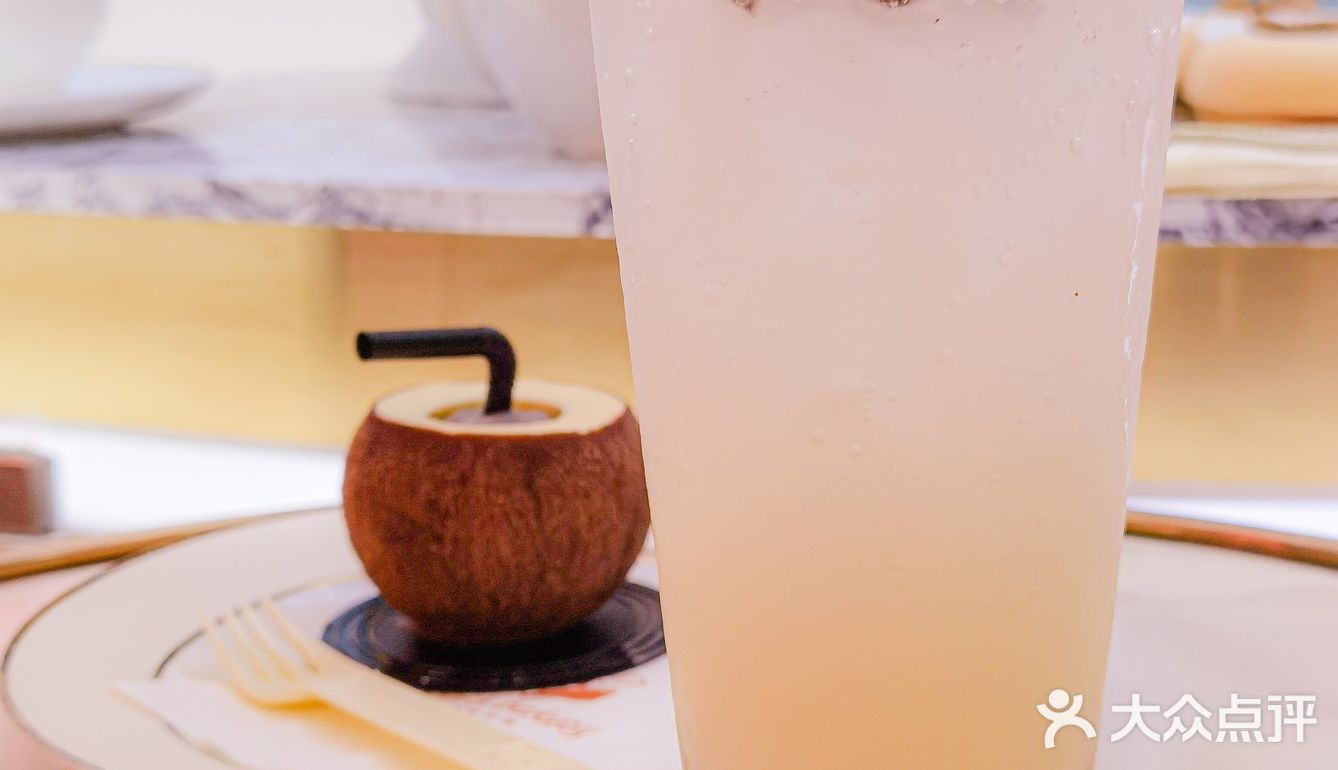 💕广州CBD里的粉嫩少女心下午茶烘焙店[糖果]