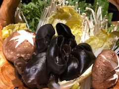 -七欣天香辣蟹火锅(上海银亿滨江店)