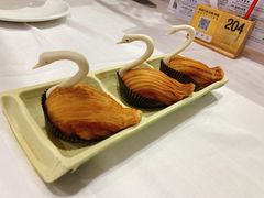 榴莲千丝酥-稻香酒家·34年老字号·港式粤菜(汉街店)