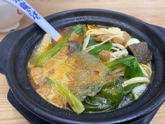 牛肉米线-东关吉祥西安腊汁肉夹馍(健德门店)