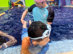-龙格亲子游泳·水育早教运动中心(绿宝中心)