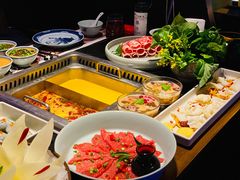 飘香麻辣和金汤花胶鸳鸯锅-大隐·成都火锅Bistro(合生麒麟新天地店)