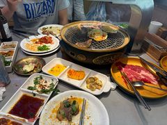 -山焱·炭火自助烤肉(周浦万达店)