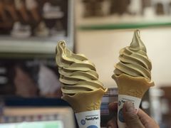 -全家便利店(愚园店)