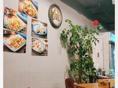 大堂-陈员外正宗夹江烧烤(广福路店)