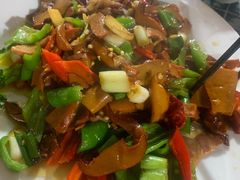 云南牛肝菌炒火腿-四方小吃·白族庭院餐厅