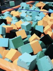 -蹦贝运动中心·蹦床·攀岩·闯关(龙岗店)