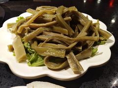 -宽板凳老灶火锅(外馆斜街店)