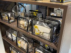 -荟品仓(青浦城市奥莱店)