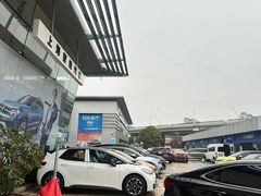 -上汽大众4S店(上海冠松店)