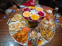 -日进一片海.生腌海鲜火锅.宵夜烧烤(三里屯总店)