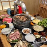 这个烤肉双人餐量好大我们仨人都没吃完……