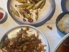 -八府香鸭·啫啫煲(华山路店)