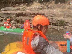 -雅鲁激流探险漂流