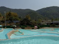 -十万大山布透温泉